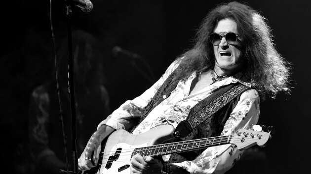 GLENN HUGHES