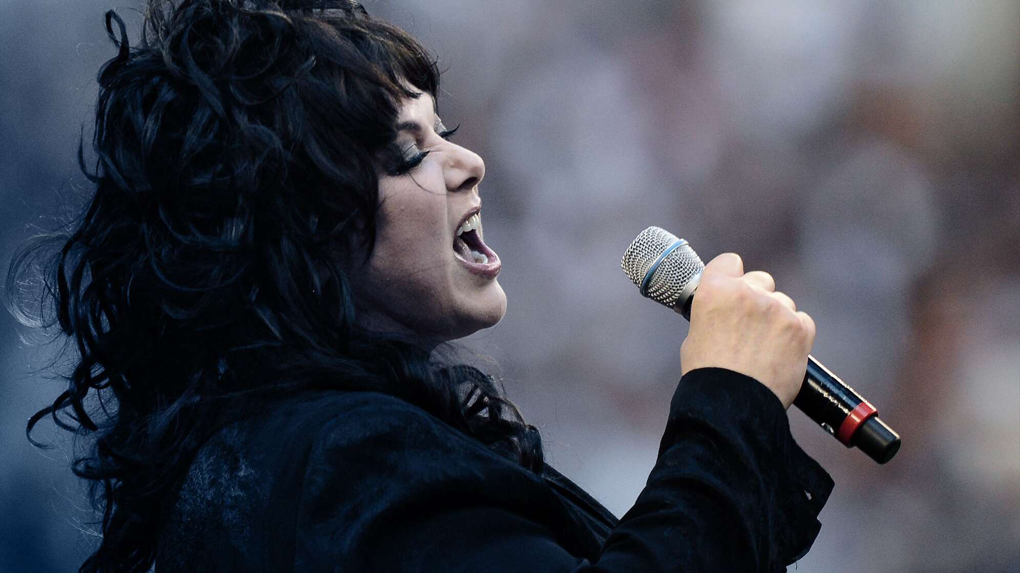 Ann Wilson von Heart am Mikrofon