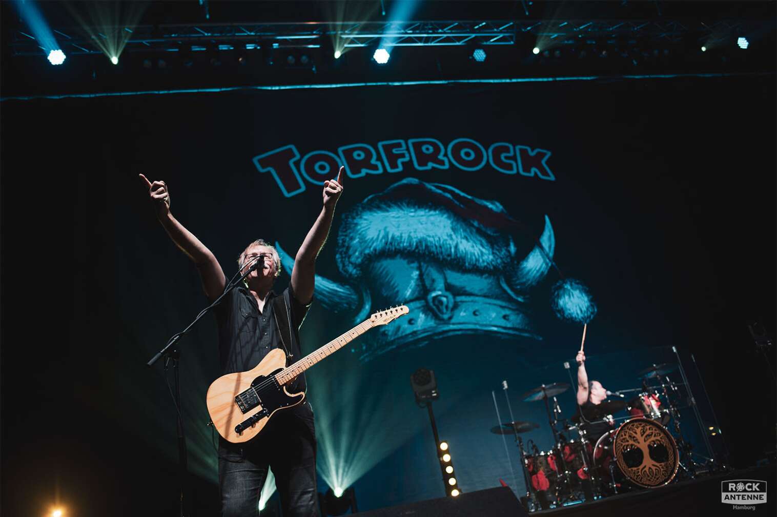 Foto vom Auftritt von Torfrock bei der Bagalutenwiehnacht 2023 am 22.12. in Hamburg