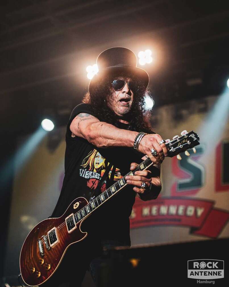 Slash ft. Myles Kennedy & The Conspirators live in Hamburg