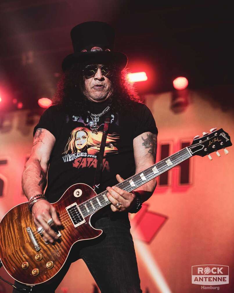 Slash ft. Myles Kennedy & The Conspirators live in Hamburg