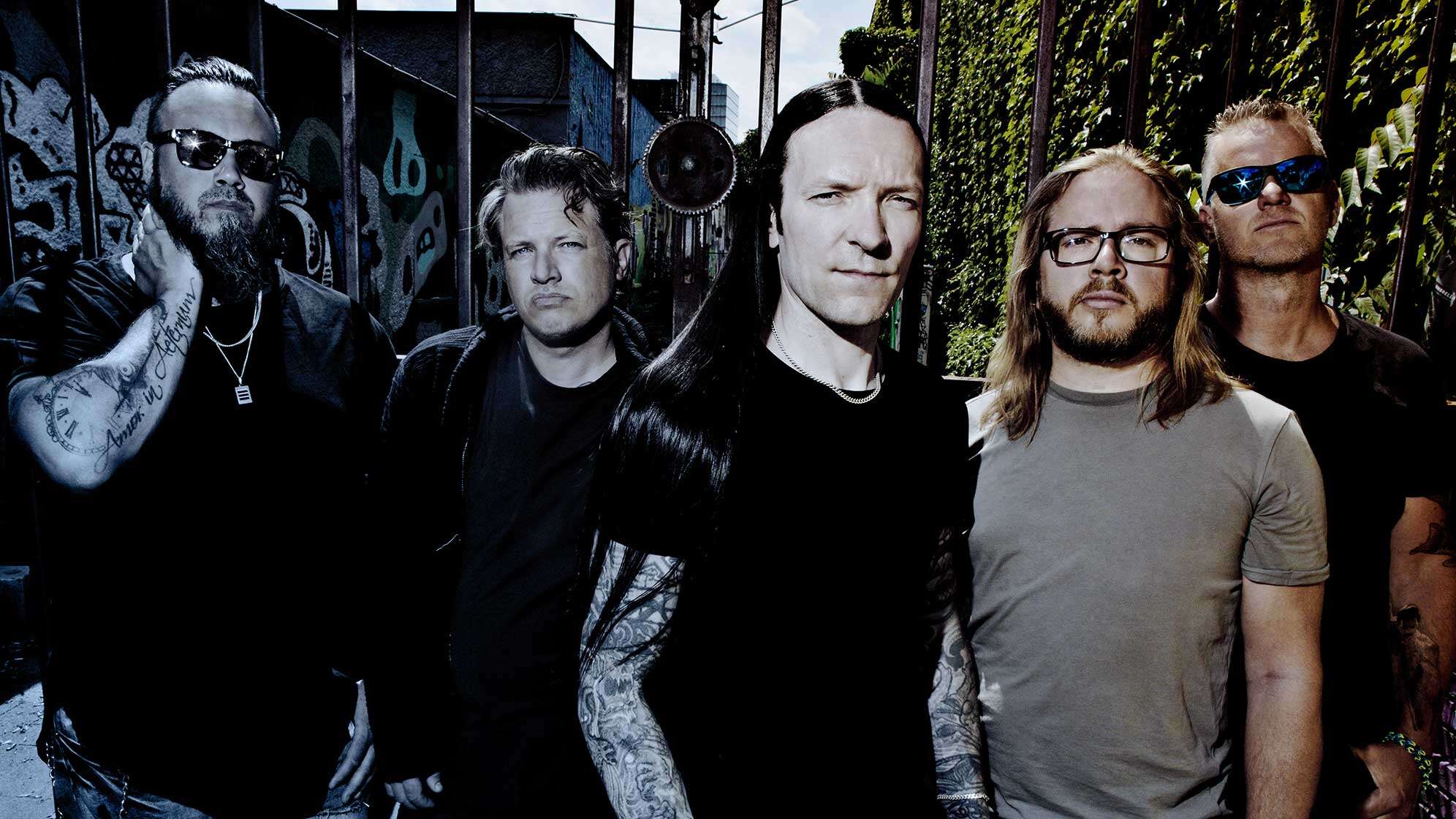 Ein Bandfoto von tAKIDA