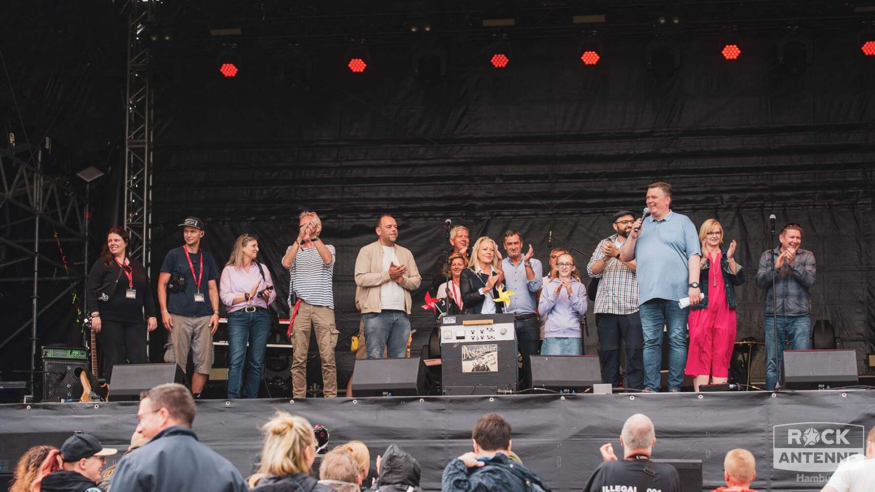 Bürgermeisterin und Veranstalter beim Match Burner Open Air 2024