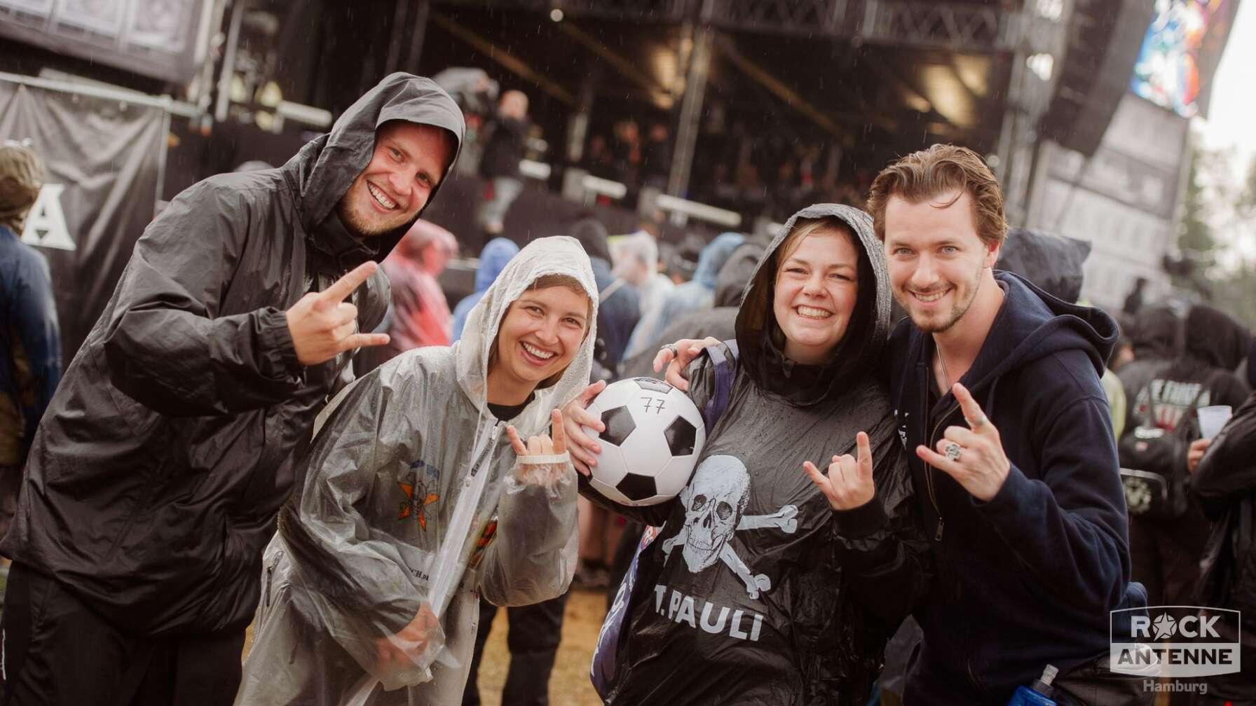 Land und Leute live beim Wacken Open Air 2024