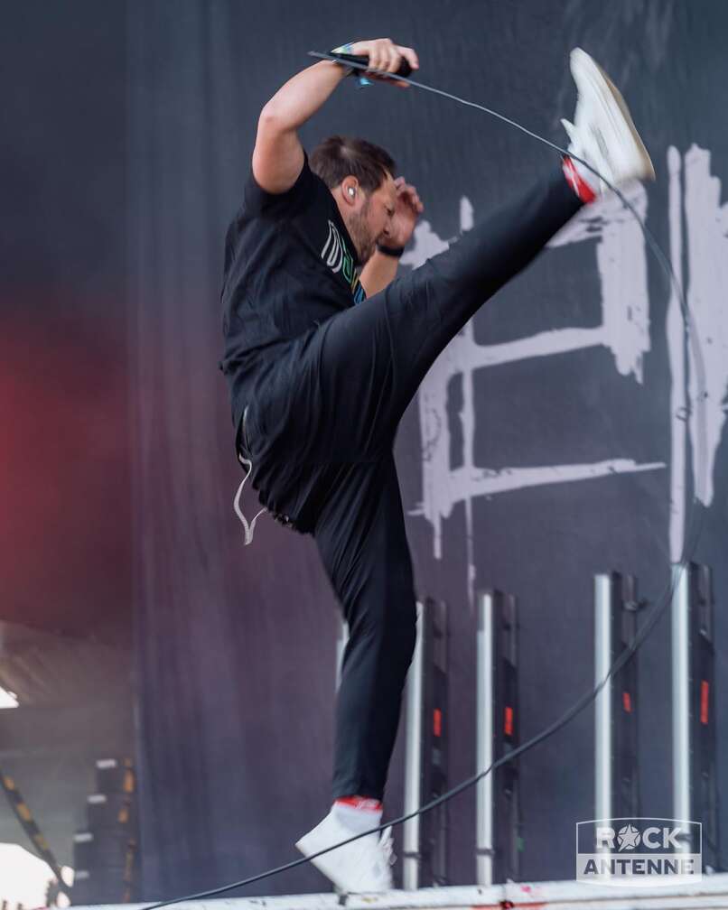 Foto der Band Emil Bulls bei ihrem Auftritt auf dem FULL REWIND Festival 2024