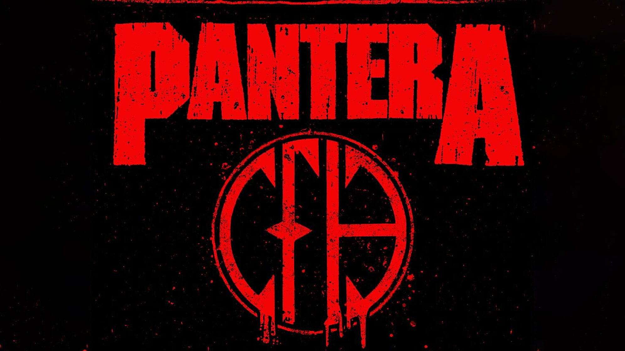 Tourposter der Band Pantera für ihre Tour im Frühjahr 2025, zu sehen ist der Schriftzug und das Logo der Band in rot