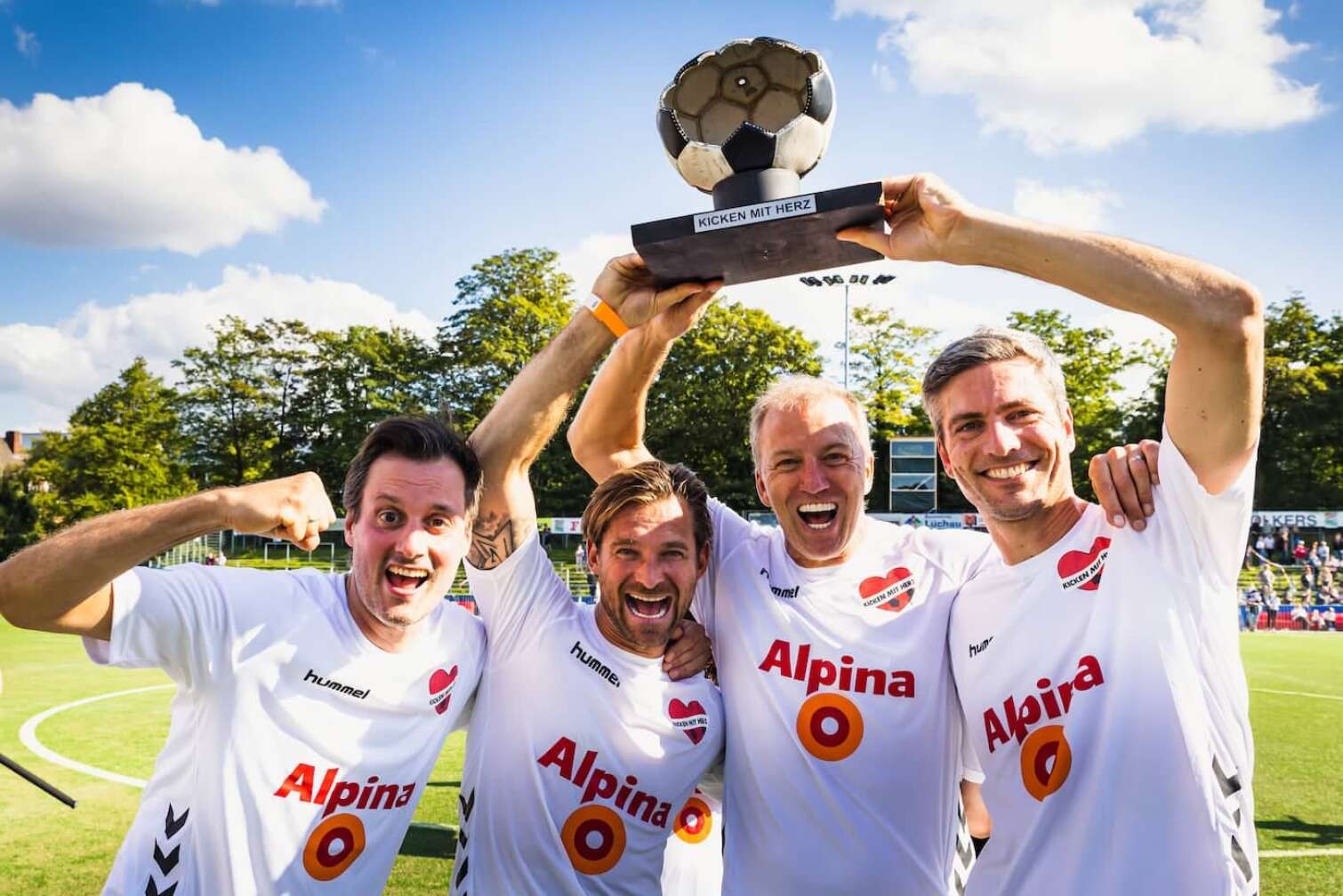 Foto von der Charity Fußball Aktion KICKEN MIT HERZ im September 2021