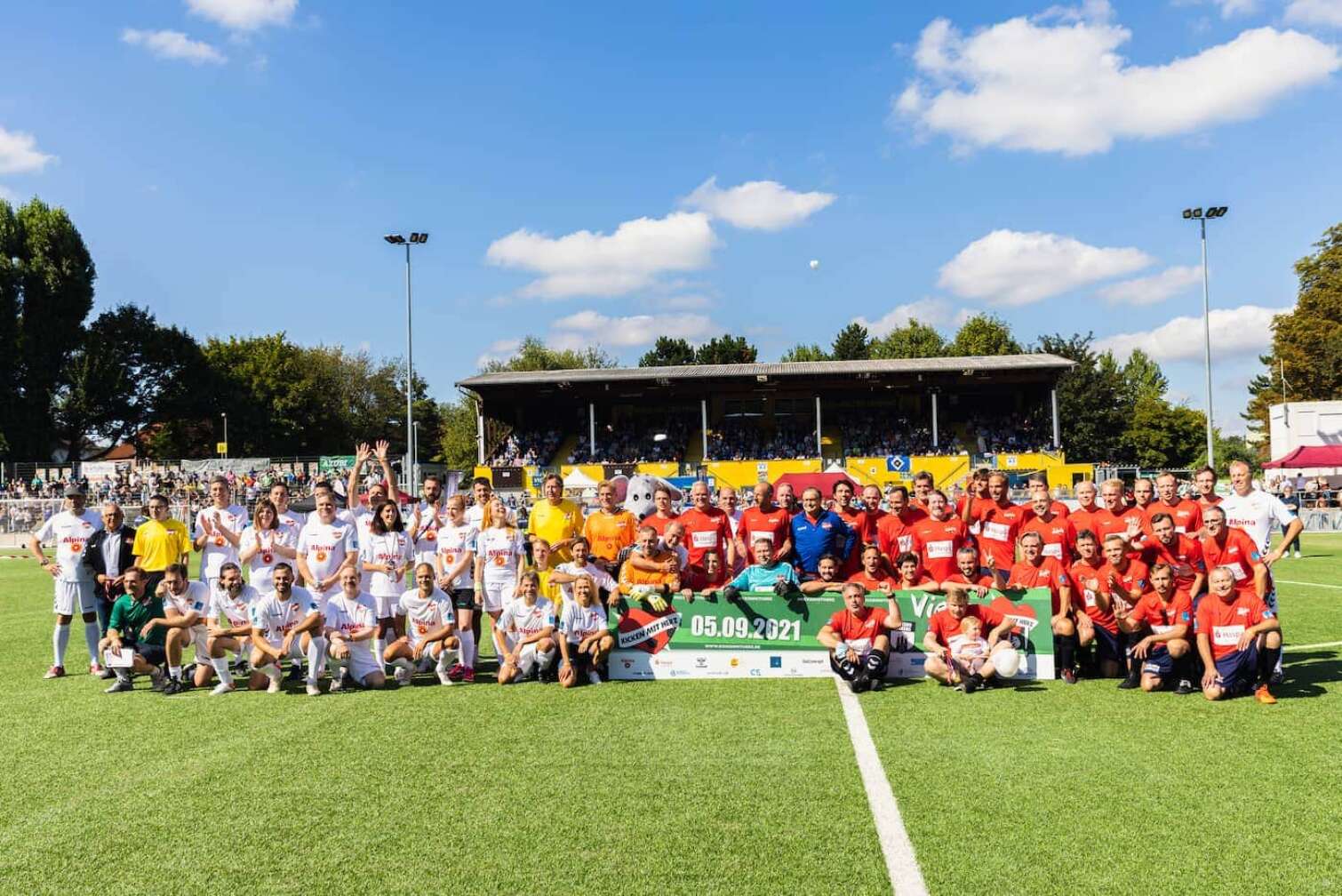 Foto von der Charity Fußball Aktion KICKEN MIT HERZ im September 2021