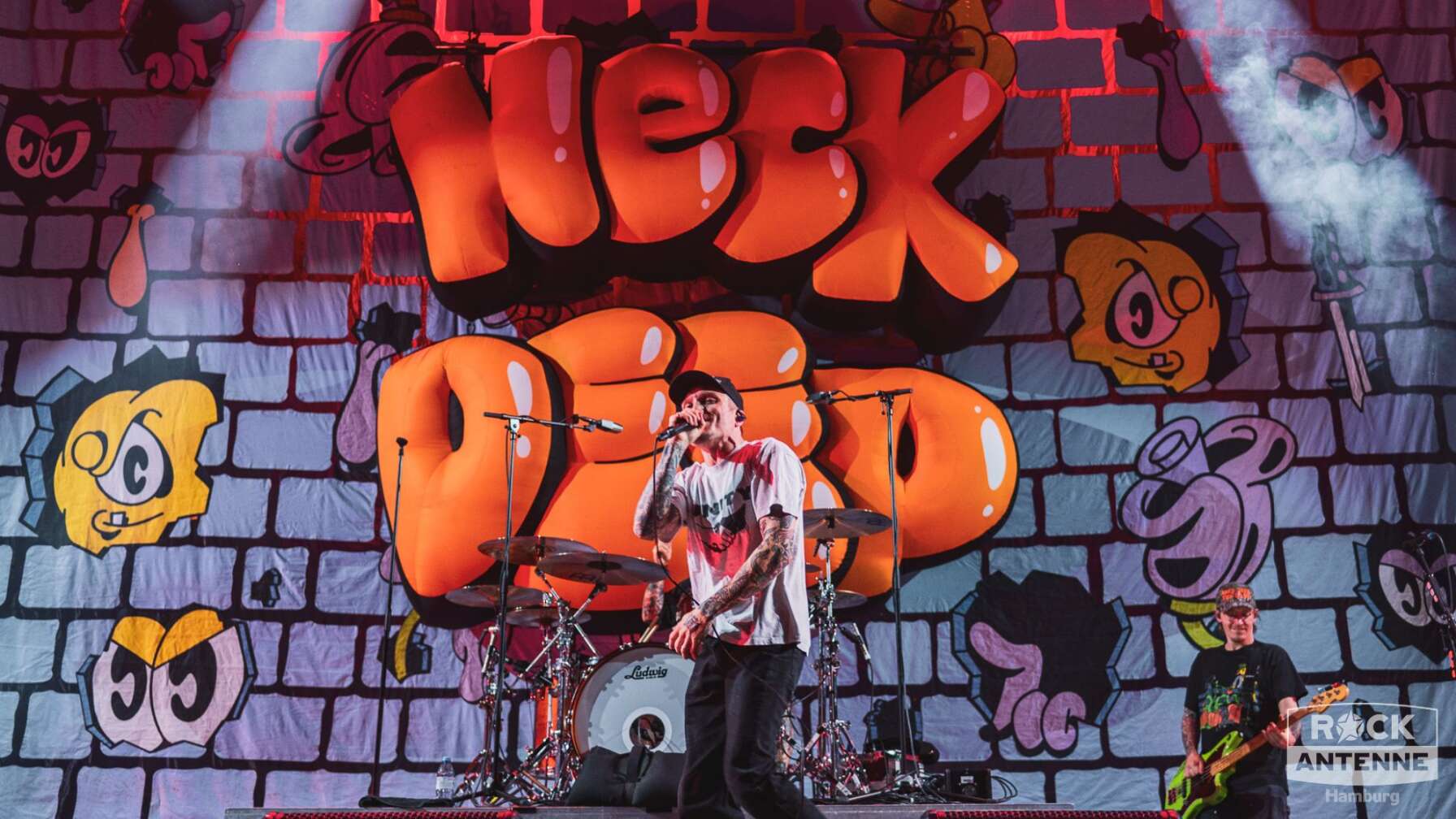 Neck Deep als Vorband von Sum 41 in Hamburg am 05.11.2024